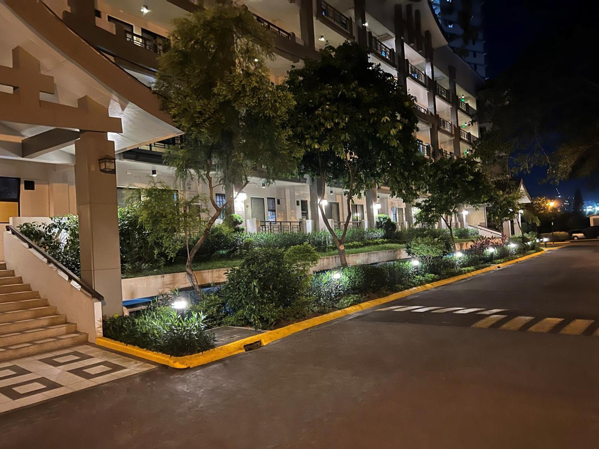 Stunning 2Br Apt, 65 Sq M Netflix At Rosewood Pointe Residences Near Bgc Manila Eksteriør bilde