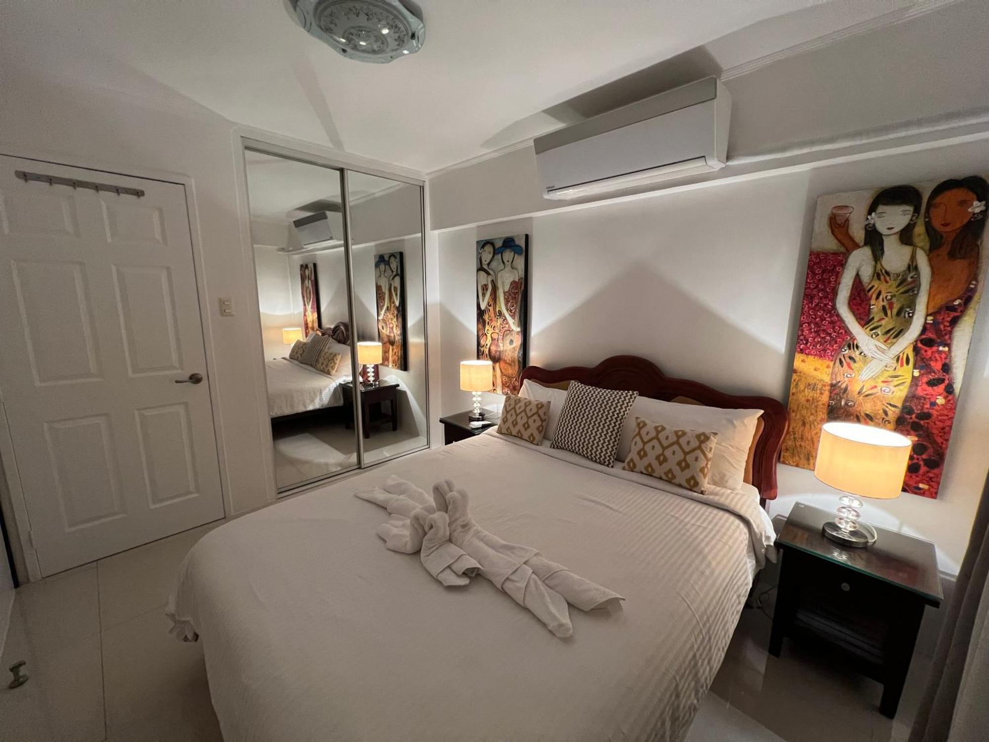 Stunning 2Br Apt, 65 Sq M Netflix At Rosewood Pointe Residences Near Bgc Manila Eksteriør bilde